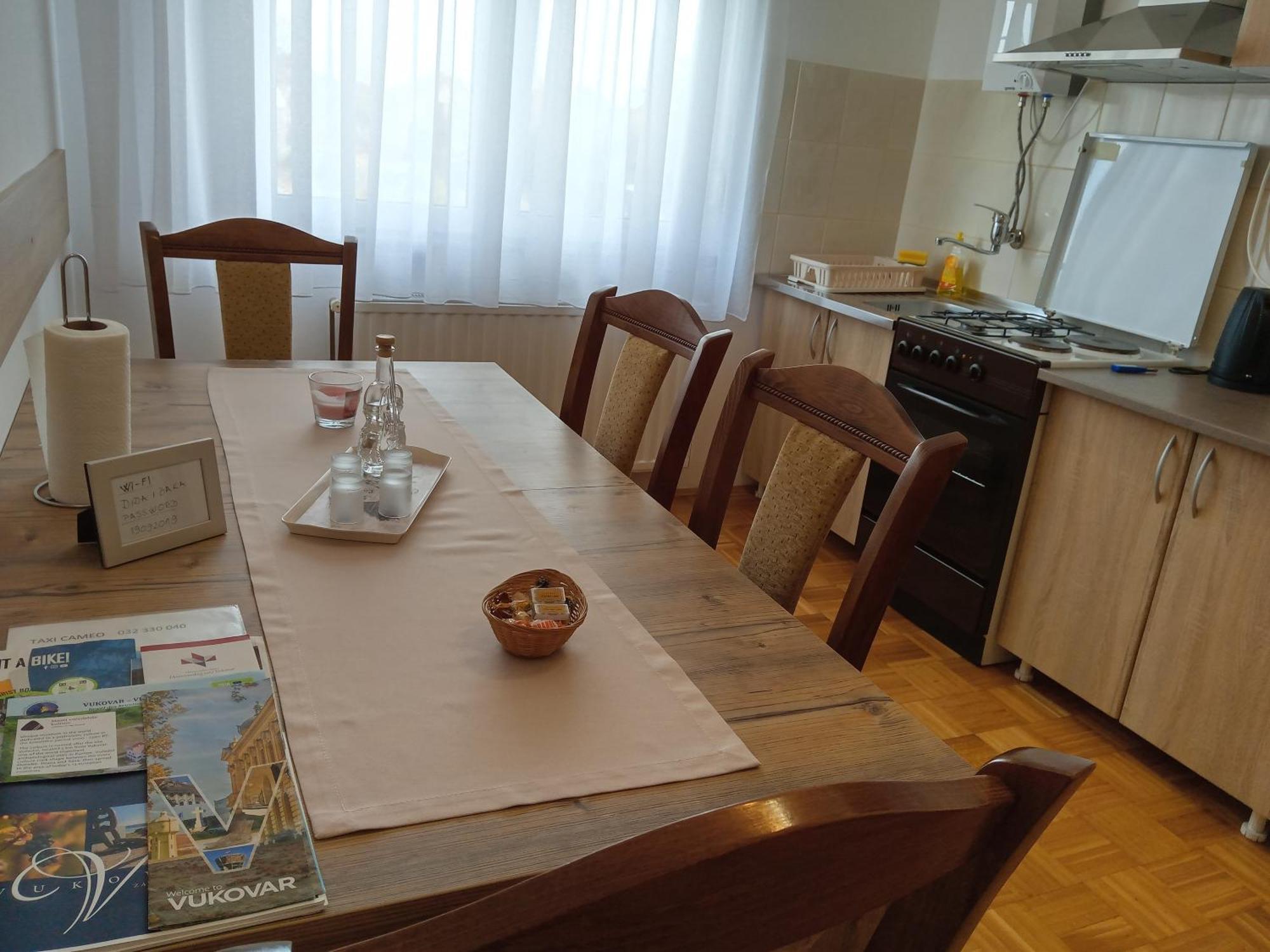 Apartman Kod Dide I Bake 武科瓦尔 外观 照片